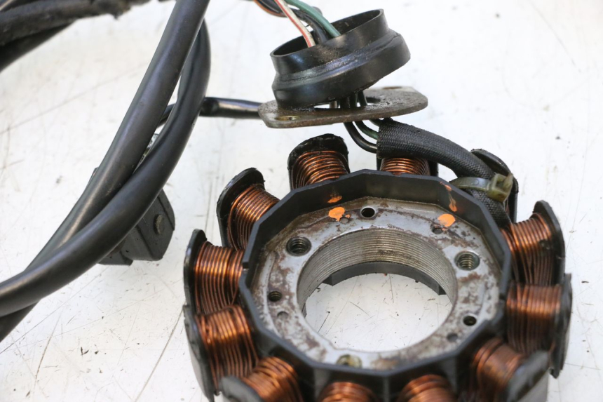 photo de STATOR YAMAHA WAVE RUNNER GP R 1200 (2000 - 2003) - Zbliżenie techniczne