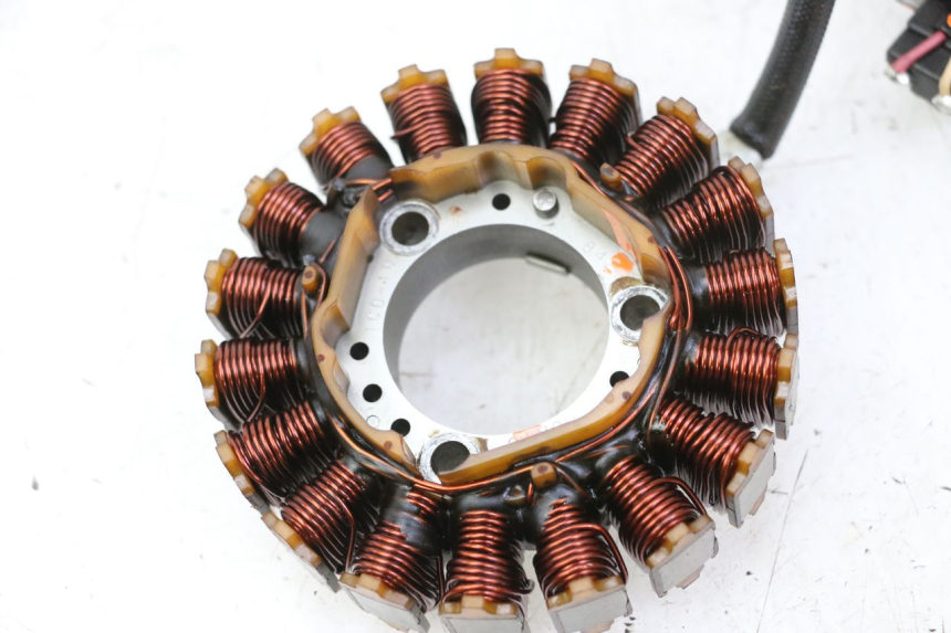 photo de STATOR YAMAHA X-MAX XMAX 250 (2006 - 2009) - Punkty mocowania