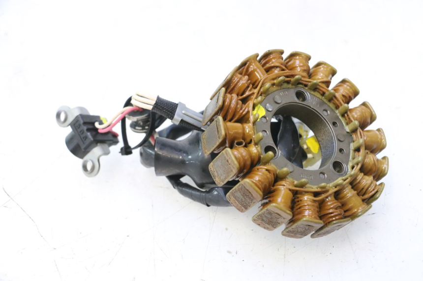 photo de STATOR YAMAHA XMAX X-MAX 125 (2006 - 2009) - Zbliżenie techniczne