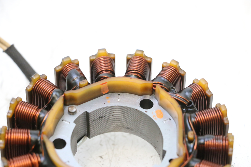 photo de STATOR YAMAHA XP T-MAX TMAX ABS 530 (2012 - 2015) - Inny kąt widzenia