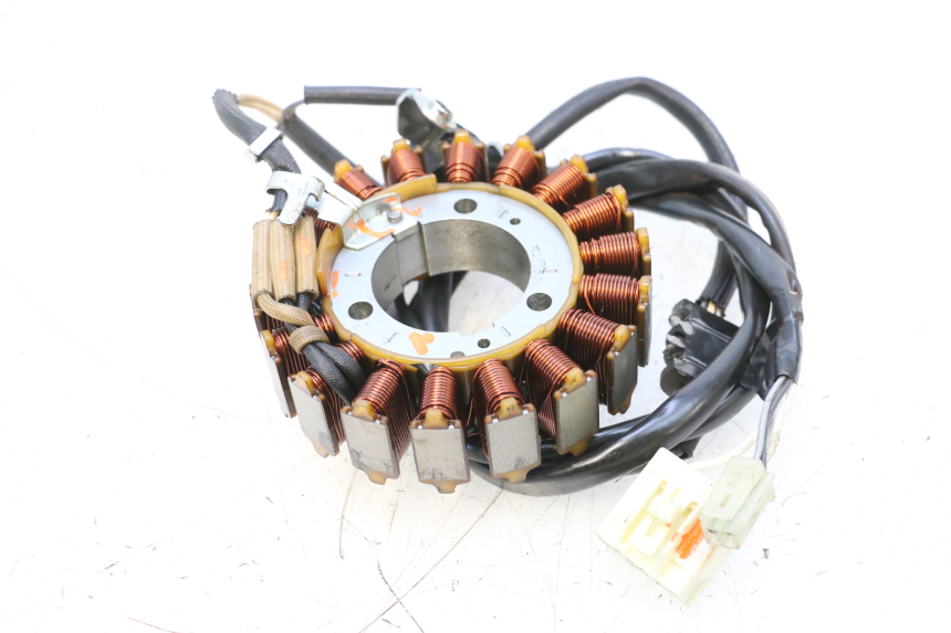 photo de STATOR YAMAHA XP T-MAX TMAX ABS 530 (2012 - 2015) - Oznaczenia i referencje