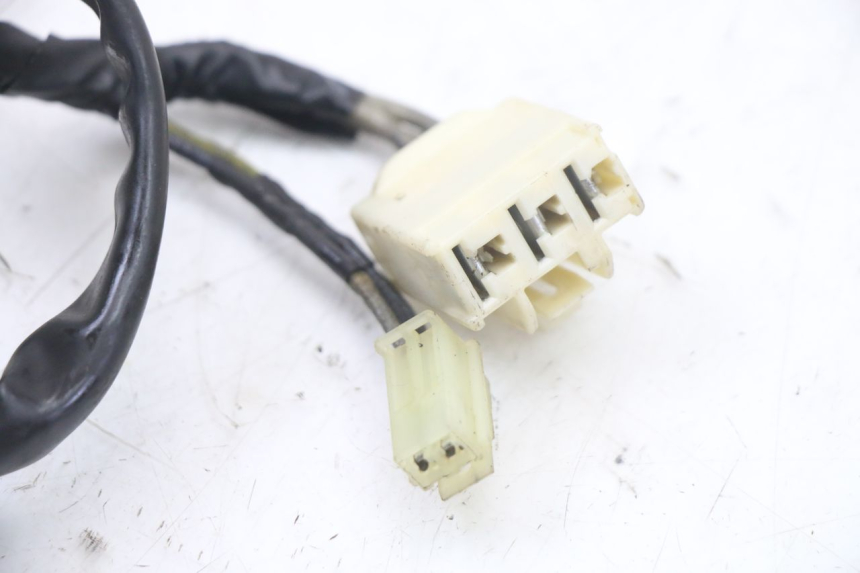 photo de STATOR YAMAHA FZS FAZER 600 (2001 - 2003) - Inny kąt widzenia