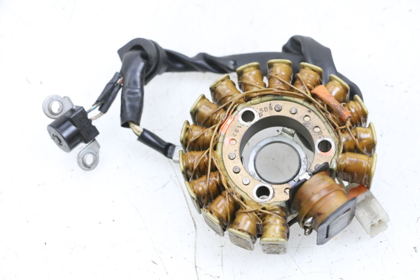 photo de STATOR YAMAHA YP MAJESTY 125 (2002 - 2006) - Inny kąt widzenia