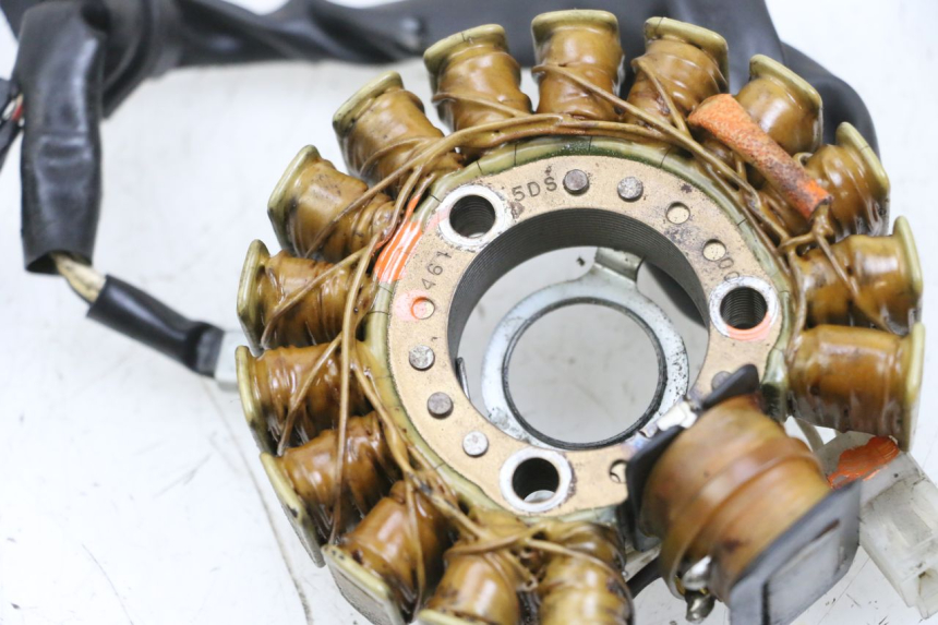 photo de STATOR YAMAHA YP MAJESTY 125 (2002 - 2006) - Zbliżenie techniczne