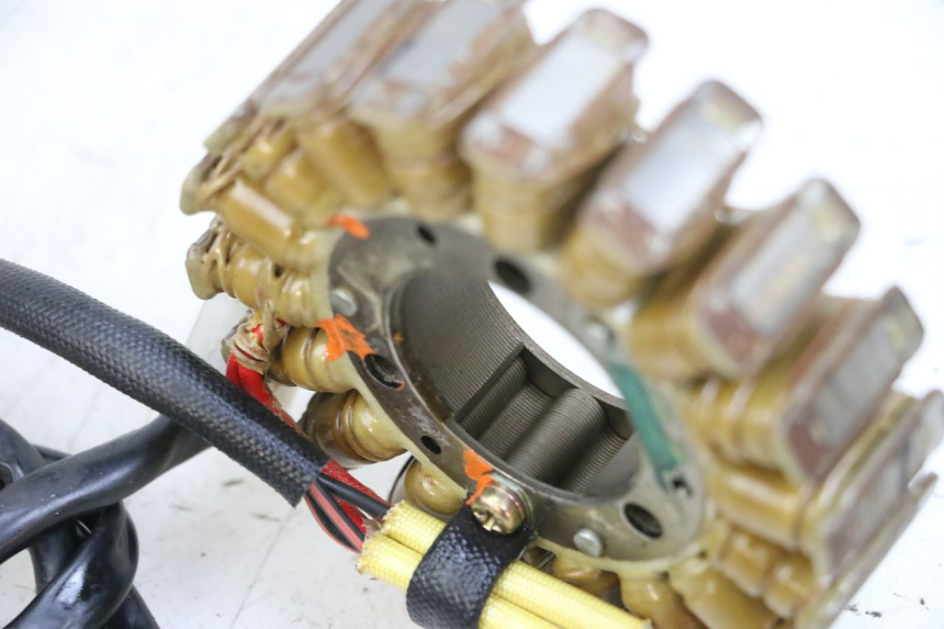 photo de STATOR KAWASAKI ZR 7 750 (1999 - 2004) - Zoom stanu zużycia