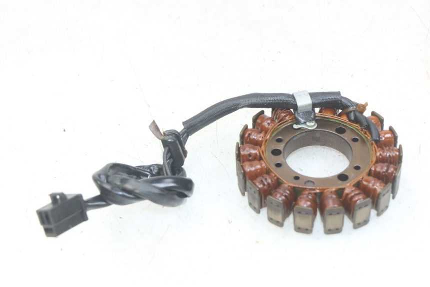photo de STATOR KAWASAKI ZX-6R ZX6R 600 (1995 - 1997) - Szczegół części