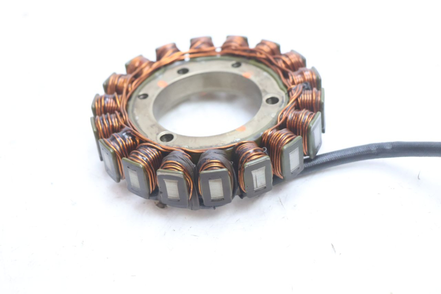 photo de STATOR KAWASAKI ZX-6R ZX6R 600 (2000 - 2002) - Szczegół części