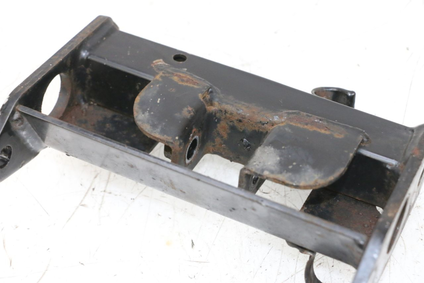 photo de UCHWYT AMORTYZATORA HONDA NSR R 125 (1994 - 2003) - Inny kąt widzenia