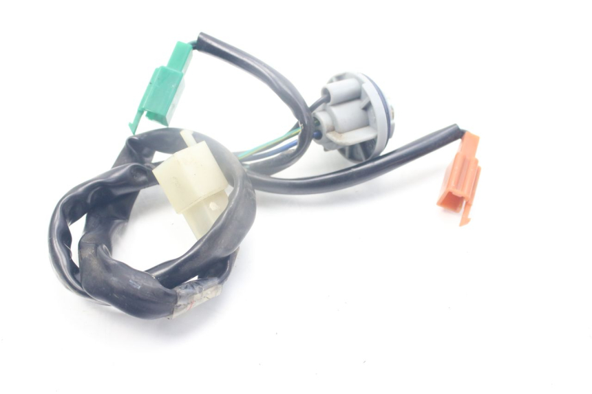 photo de UCHWYT ŻARÓWKI YAMAHA BW'S BWS 125 (2010 - 2013) - Inny kąt widzenia