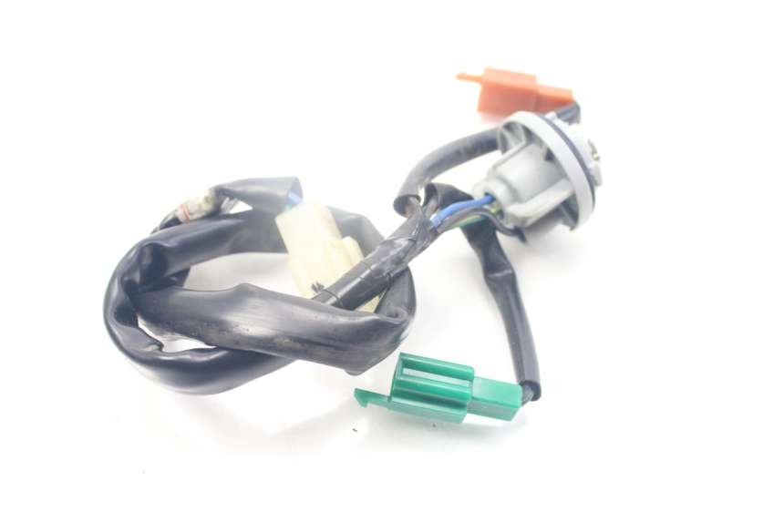 photo de UCHWYT ŻARÓWKI YAMAHA BW'S BWS 125 (2010 - 2013) - Zbliżenie techniczne