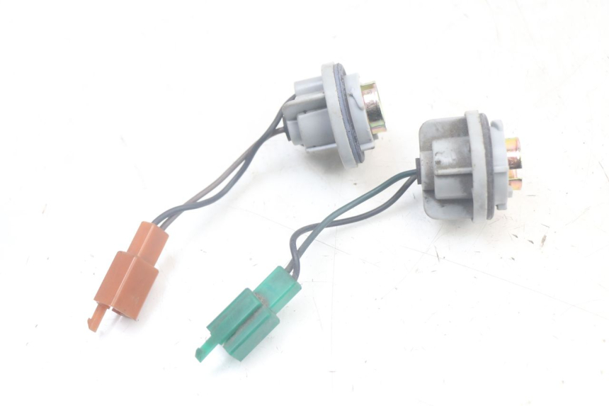 photo de UCHWYT ŻARÓWKI MBK FLAME X 125 (2007 - 2016) - Zoom stanu zużycia