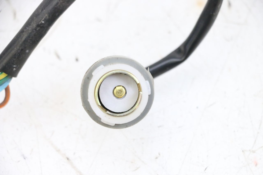 photo de UCHWYT ŻARÓWKI SYM ORBIT III 3 4T 50 (2018 - 2021) - Zbliżenie techniczne