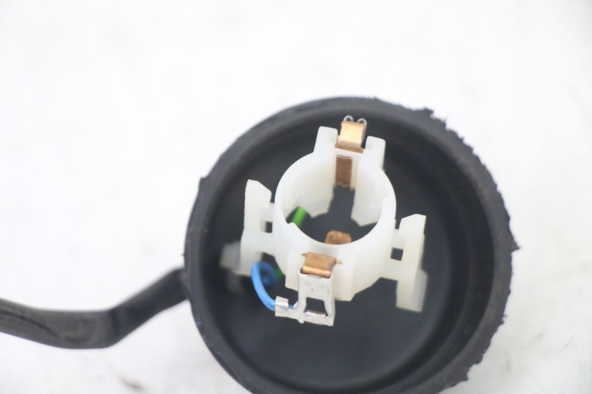 photo de UCHWYT ŻARÓWKI PEUGEOT SATELIS COMPRESSOR K15 125 (2006 - 2009) - Punkty mocowania