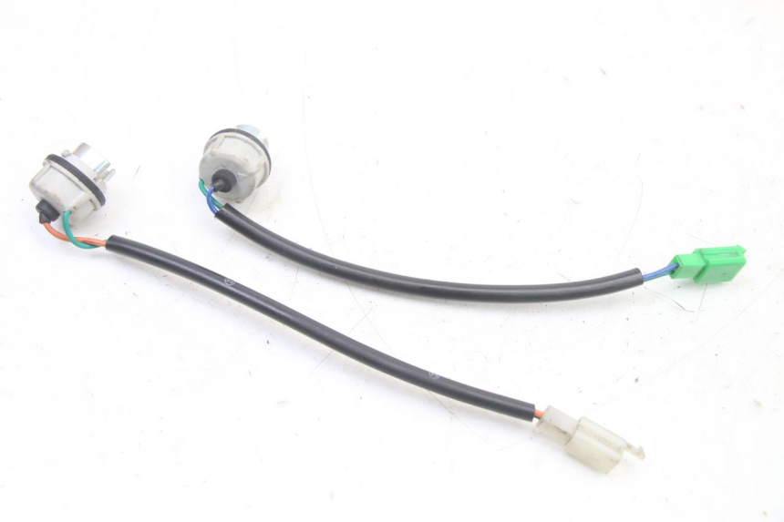 photo de UCHWYT ŻARÓWKI PEUGEOT STREETZONE I 2T 50 (2018 - 2020) - Inny kąt widzenia