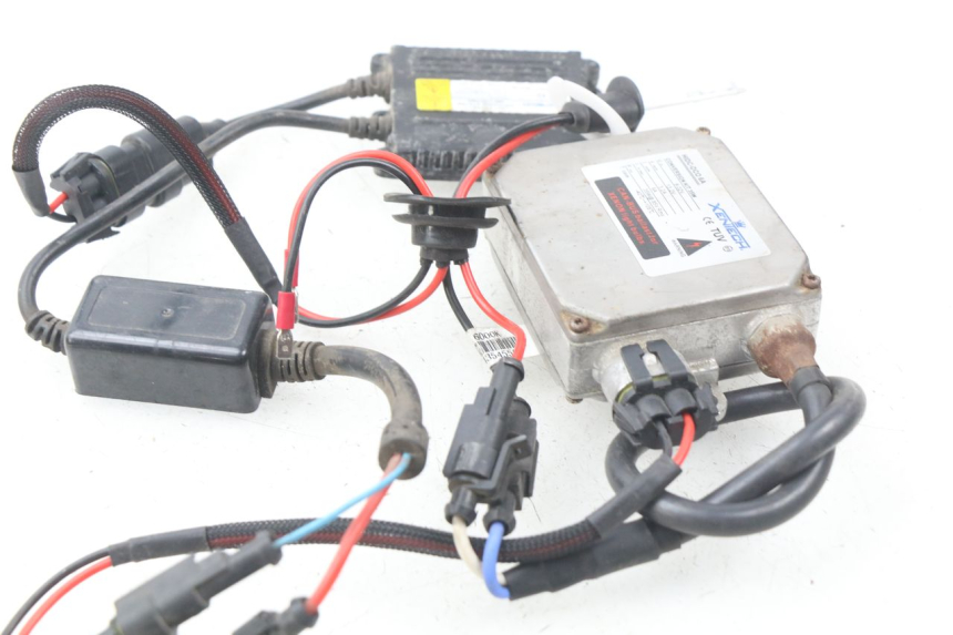 photo de UCHWYT ŻARÓWKI DAELIM S2 125 (2006 - 2007) - Zbliżenie techniczne