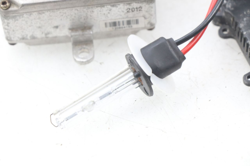 photo de UCHWYT ŻARÓWKI DAELIM S2 125 (2006 - 2007) - Stan powierzchni