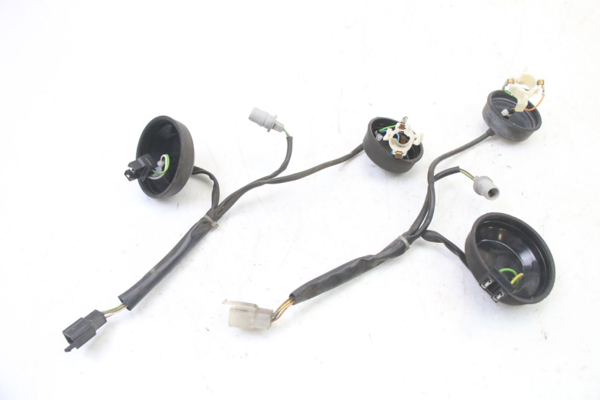 photo de UCHWYT ŻARÓWKI PEUGEOT SATELIS COMPRESSOR K15 125 (2006 - 2009) - Widok główny