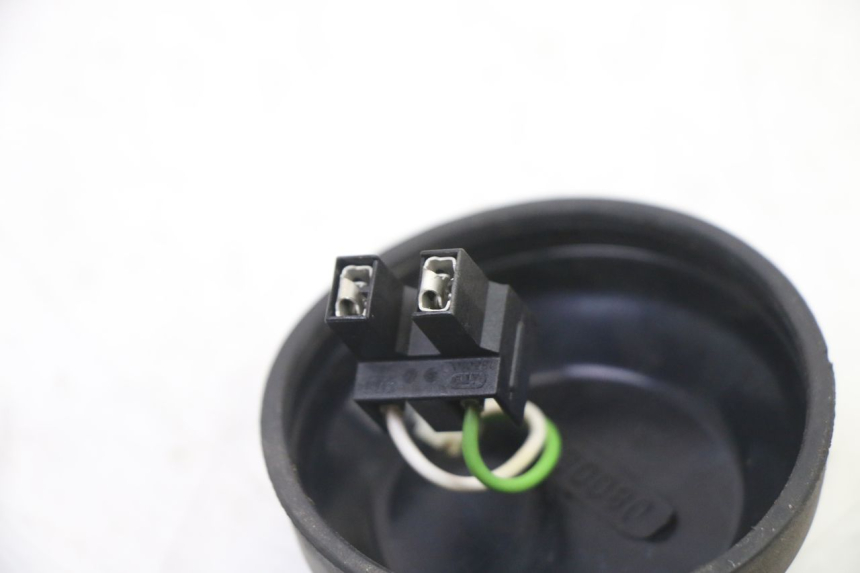 photo de UCHWYT ŻARÓWKI PEUGEOT SATELIS COMPRESSOR K15 125 (2006 - 2009) - Zbliżenie techniczne