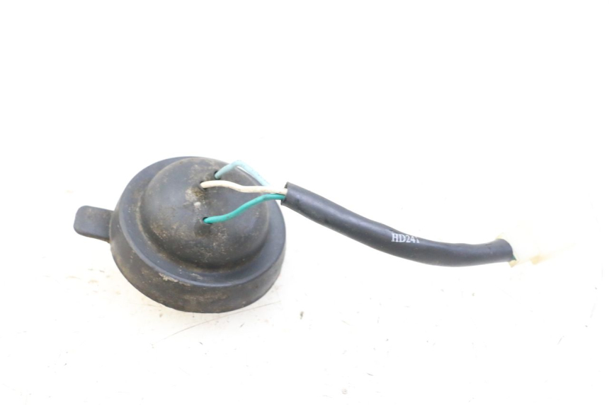 photo de UCHWYT ŻARÓWKI PEUGEOT V-CLIC VCLIC 50 (2007 - 2013) - Inny kąt widzenia