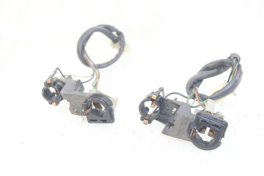 photo de UCHWYT ŻARÓWKI YAMAHA XMAX X-MAX 125 (2006 - 2009) - Widok główny