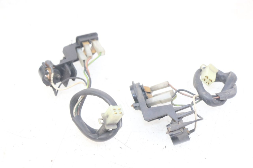 photo de UCHWYT ŻARÓWKI YAMAHA XMAX X-MAX 125 (2006 - 2009) - Szczegół części