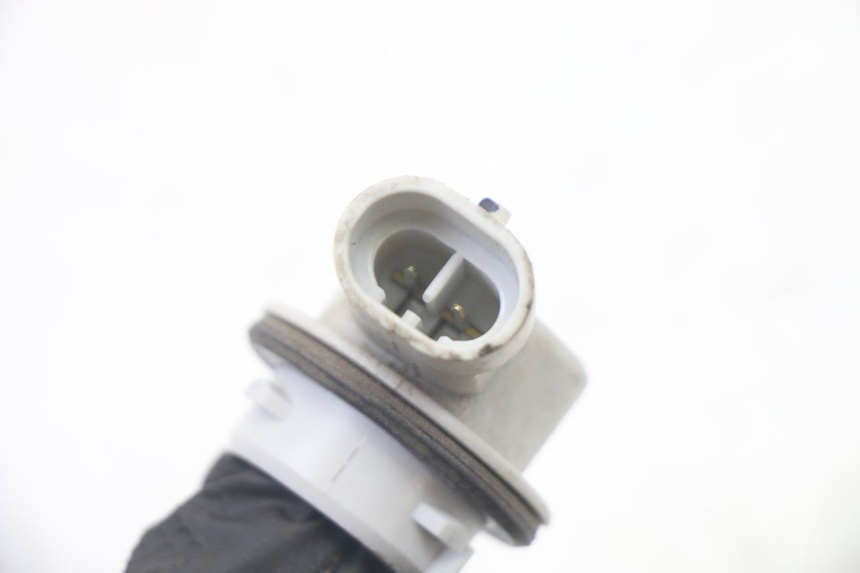 photo de UCHWYT ŻARÓWKI YAMAHA X-MAX XMAX 125 (2010 - 2013) - Inny kąt widzenia