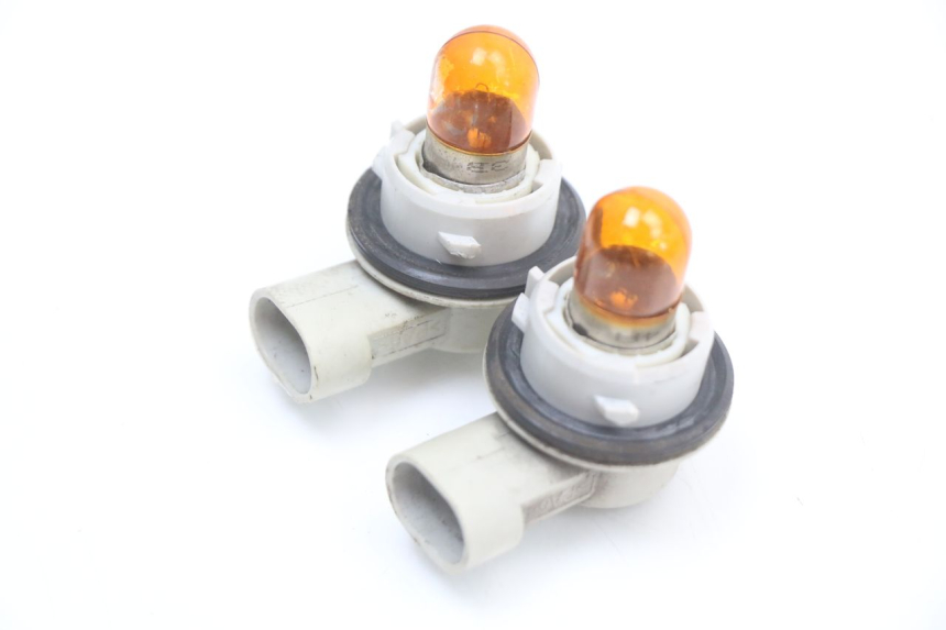 photo de UCHWYT ŻARÓWKI PIAGGIO X10 125 (2012 - 2017) - Zoom stanu zużycia