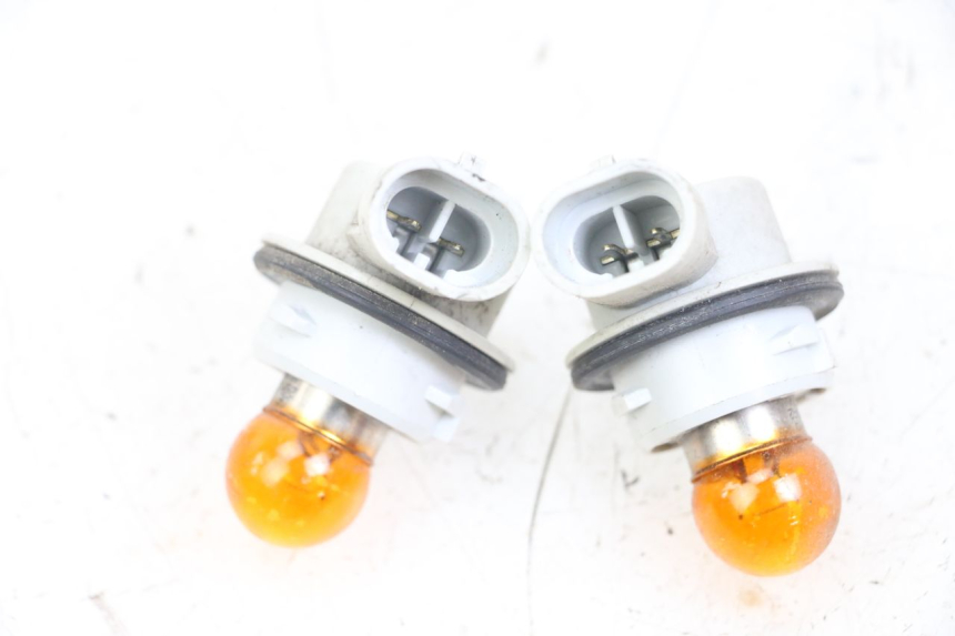 photo de UCHWYT ŻARÓWKI PIAGGIO X10 125 (2012 - 2017) - Zoom stanu zużycia