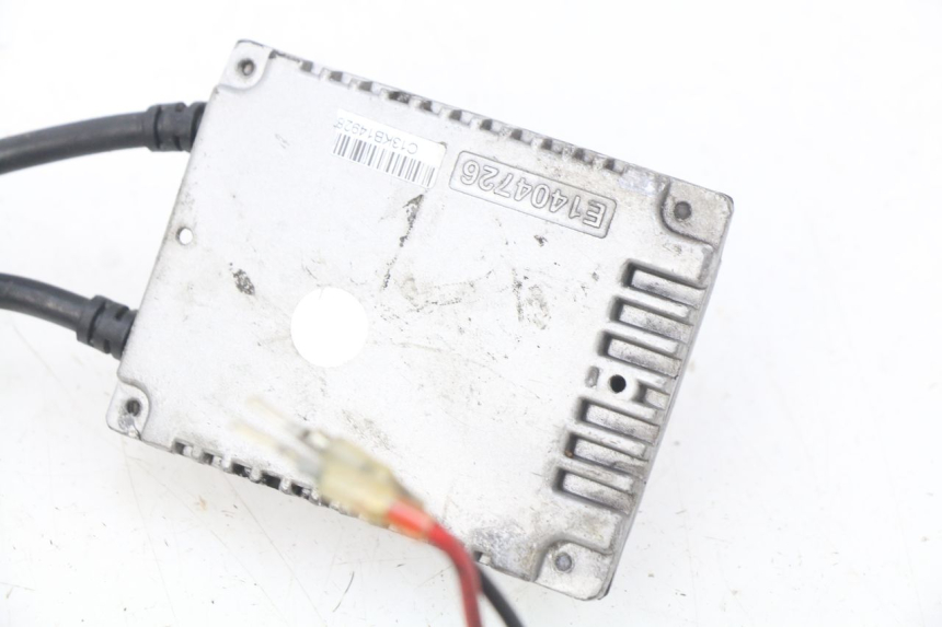 photo de UCHWYT ŻARÓWKI YAMAHA XP T-MAX TMAX ABS 530 (2012 - 2015) - Inny kąt widzenia