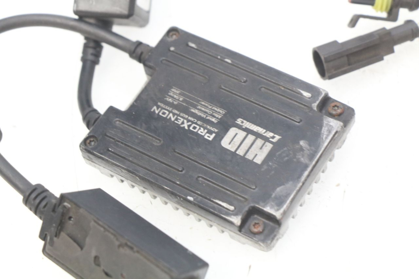 photo de UCHWYT ŻARÓWKI YAMAHA XP T-MAX TMAX ABS 530 (2012 - 2015) - Część sprawdzona