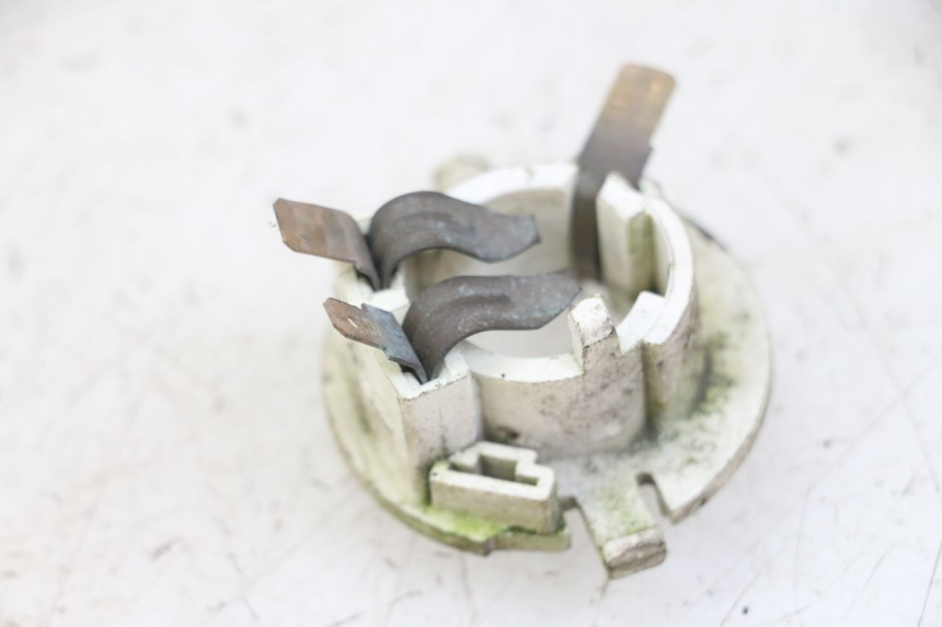 photo de UCHWYT ŻARÓWKI YAMAHA BW'S NG NEXT GENERATION 50 (1996 - 2003) - Szczegół części