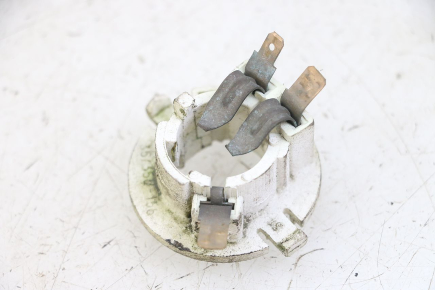 photo de UCHWYT ŻARÓWKI YAMAHA BW'S NG NEXT GENERATION 50 (1996 - 2003) - Zoom stanu zużycia