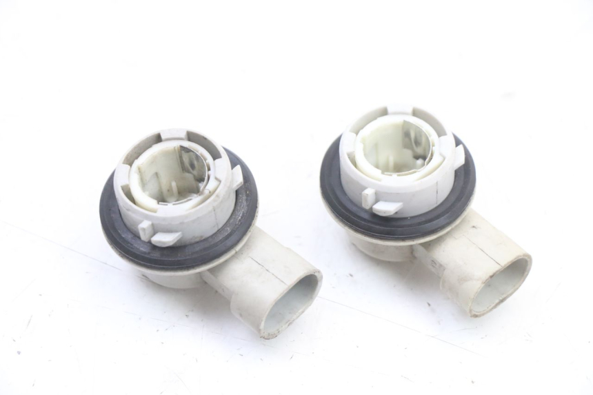 photo de UCHWYT ŻARÓWKI YAMAHA X-MAX XMAX ABS 250 (2010 - 2014) - Szczegół części