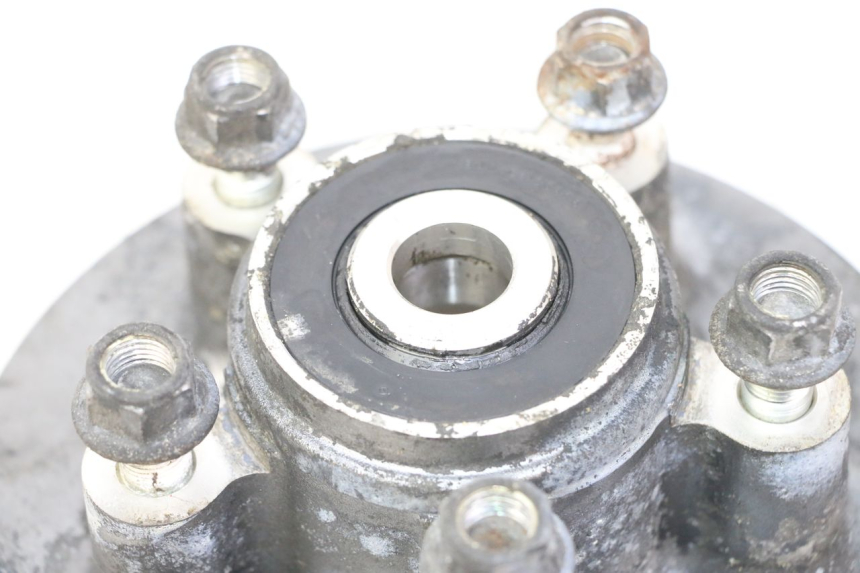 photo de UCHWYT ZĘBATKI TRIUMPH SPRINT 900 (1995 - 1998) - Inny kąt widzenia