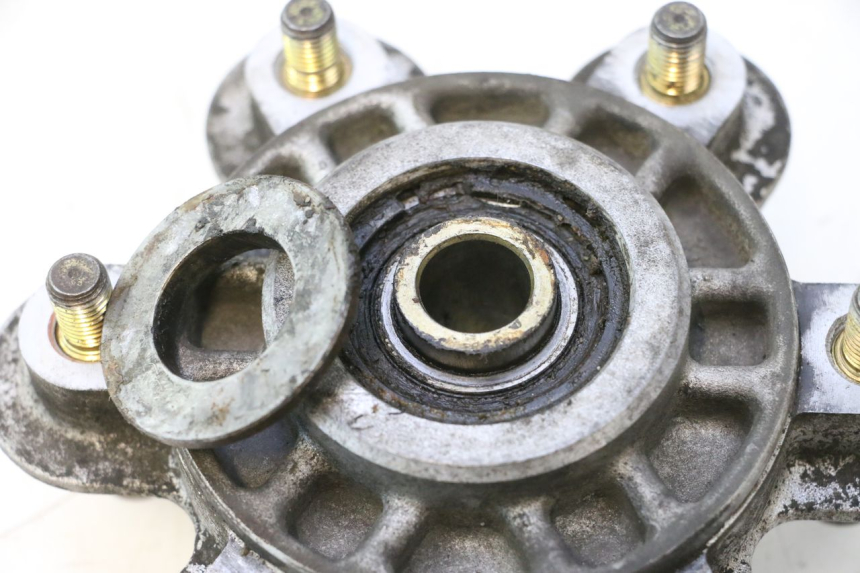 photo de UCHWYT ZĘBATKI DUCATI SS IE DS CARENEE 1000 (2002 - 2006) - Zoom stanu zużycia