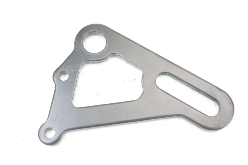 photo de UCHWYT ZACISKU HAMULCA TYLNEGO EBROH BRAVO GLE 1 (2020 - 2024) - Inny kąt widzenia