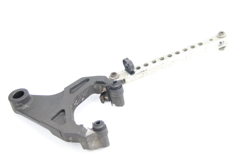 photo de UCHWYT ZACISKU HAMULCA TYLNEGO YAMAHA FJR ABS 1300 (2006 - 2012) - Inny kąt widzenia