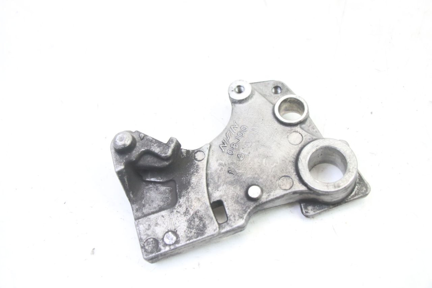 photo de UCHWYT ZACISKU HAMULCA TYLNEGO SUZUKI GSR 750 (2011 - 2017) - Inny kąt widzenia