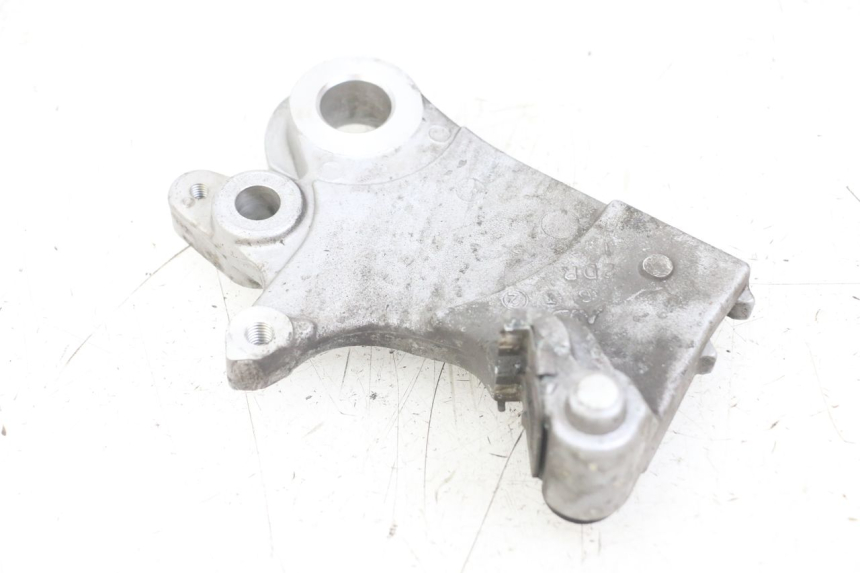 photo de UCHWYT ZACISKU HAMULCA TYLNEGO YAMAHA MT-07 MT07 ABS 700 (2014 - 2017) - Szczegół części