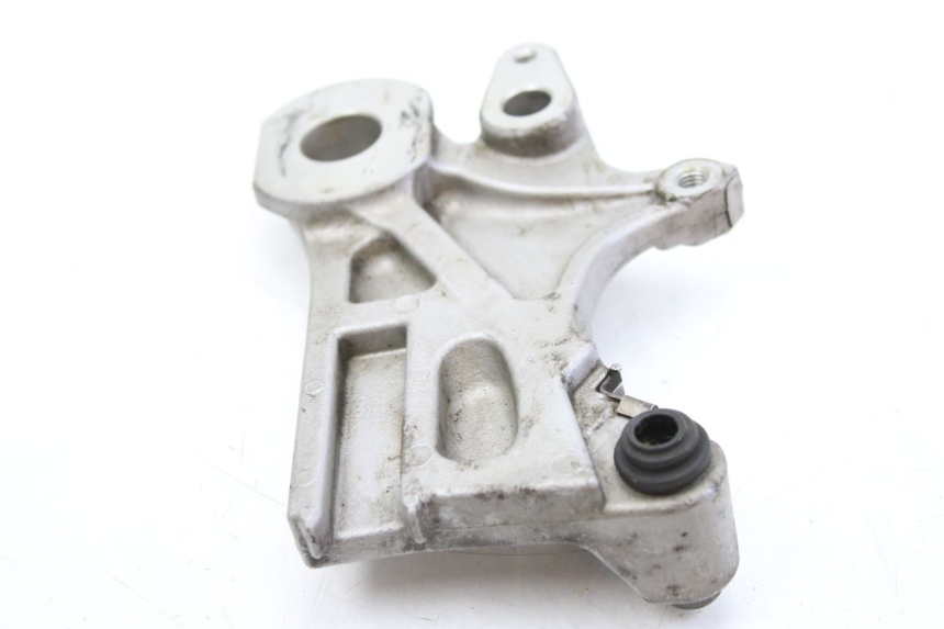 photo de UCHWYT ZACISKU HAMULCA TYLNEGO YAMAHA MT-07 MT07 700 (2018 - 2020) - Inny kąt widzenia