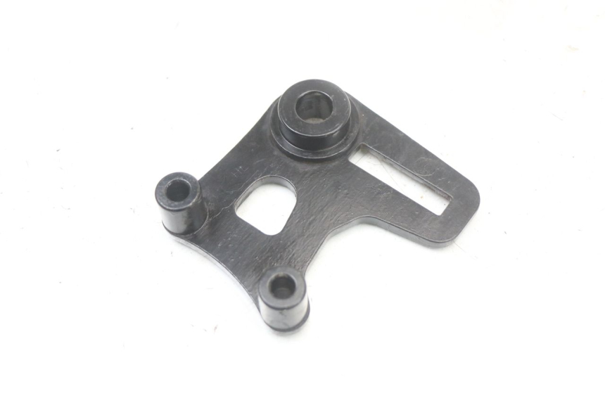 photo de UCHWYT ZACISKU HAMULCA TYLNEGO REGAL RAPTOR SPYDER 125 (2010 - 2018) - Szczegół części