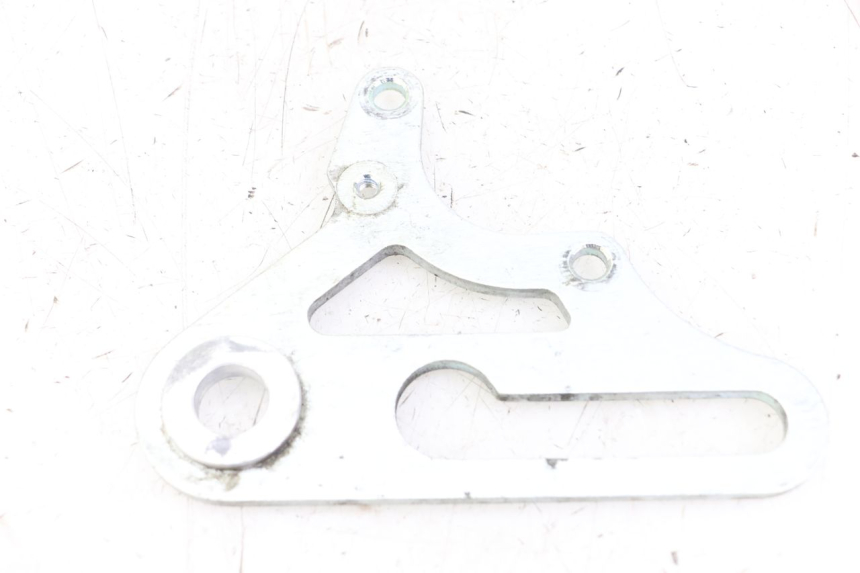 photo de UCHWYT ZACISKU HAMULCA TYLNEGO VENT DERAPAGE 50 (2018 - 2023) - Szczegół części