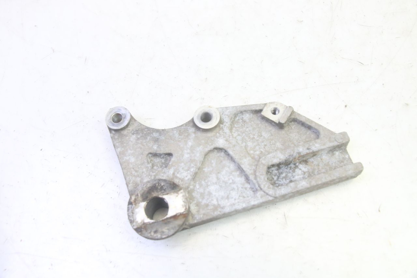 photo de UCHWYT ZACISKU HAMULCA TYLNEGO DAELIM VJ ROADWIN FI 125 (2008 - 2017) - Widok główny