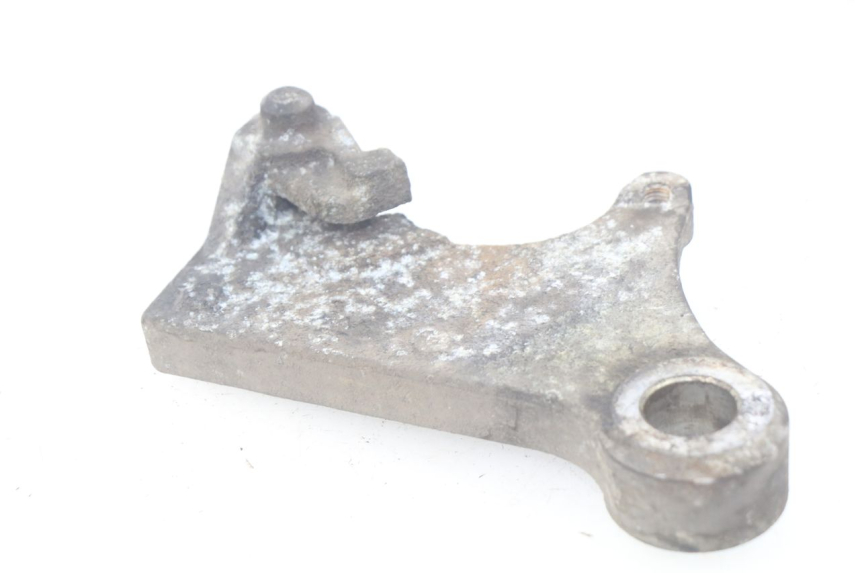 photo de UCHWYT ZACISKU HAMULCA TYLNEGO SUZUKI XF FREEWIND 650 (1997 - 2003) - Szczegół części