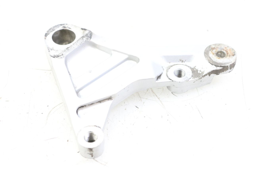 photo de UCHWYT ZACISKU HAMULCA TYLNEGO YAMAHA FZS FAZER 600 (2001 - 2003) - Zoom stanu zużycia