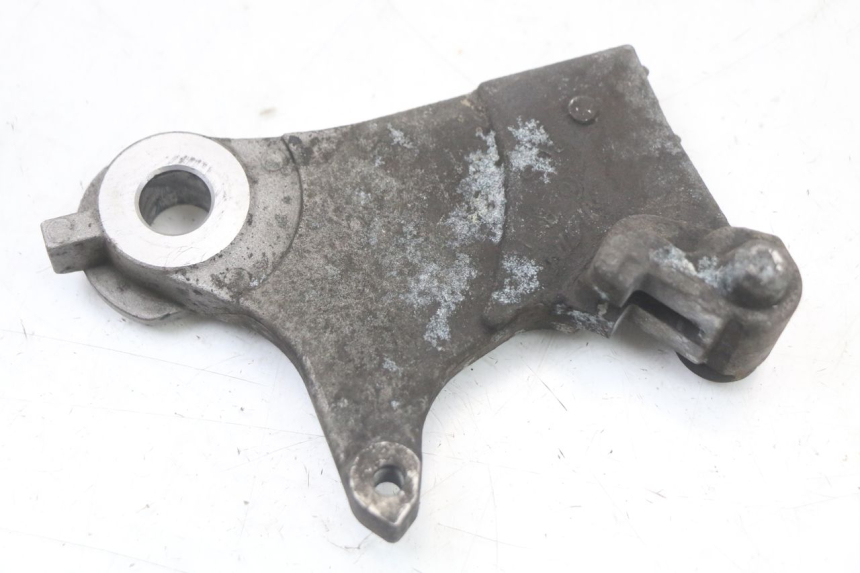 photo de UCHWYT ZACISKU HAMULCA TYLNEGO YAMAHA XJ6 ABS 600 (2008 - 2016) - Inny kąt widzenia