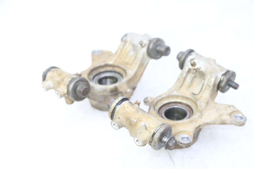 photo de UCHWYT ZACISKU HAMULCA TYLNEGO YAMAHA YFM GRIZZLY 550 (2008 - 2015) - Część sprawdzona