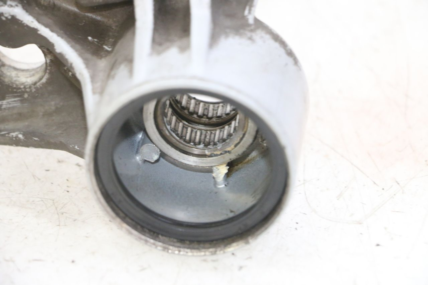 photo de UCHWYT ZACISKU HAMULCA PRZEDNIEGO PIAGGIO MP3 LT 400 (2007 - 2012) - Punkty mocowania