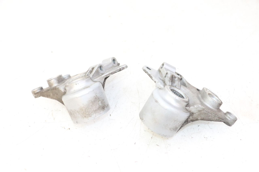 photo de UCHWYT ZACISKU HAMULCA PRZEDNIEGO PIAGGIO MP3 LT 300 (2010 - 2016) - Inny kąt widzenia