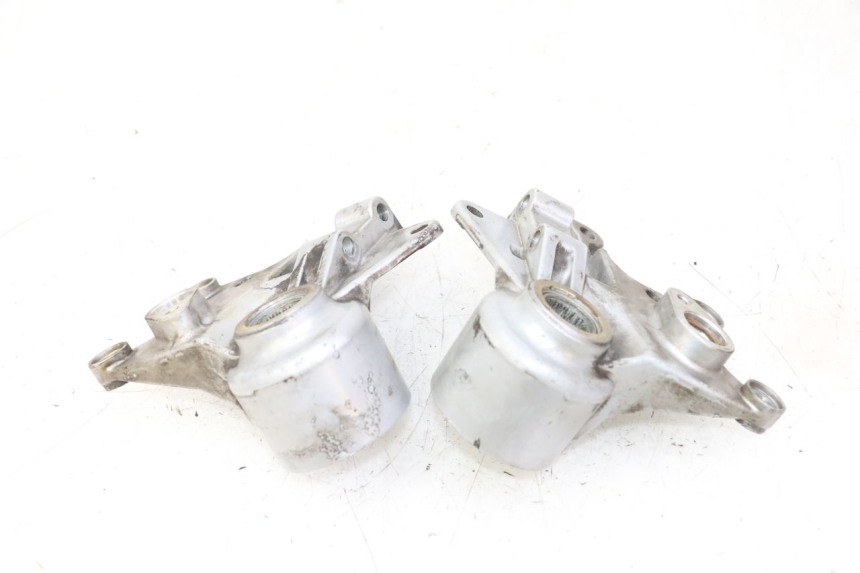 photo de UCHWYT ZACISKU HAMULCA PRZEDNIEGO PIAGGIO MP3 500 (2011 - 2015) - Zbliżenie techniczne